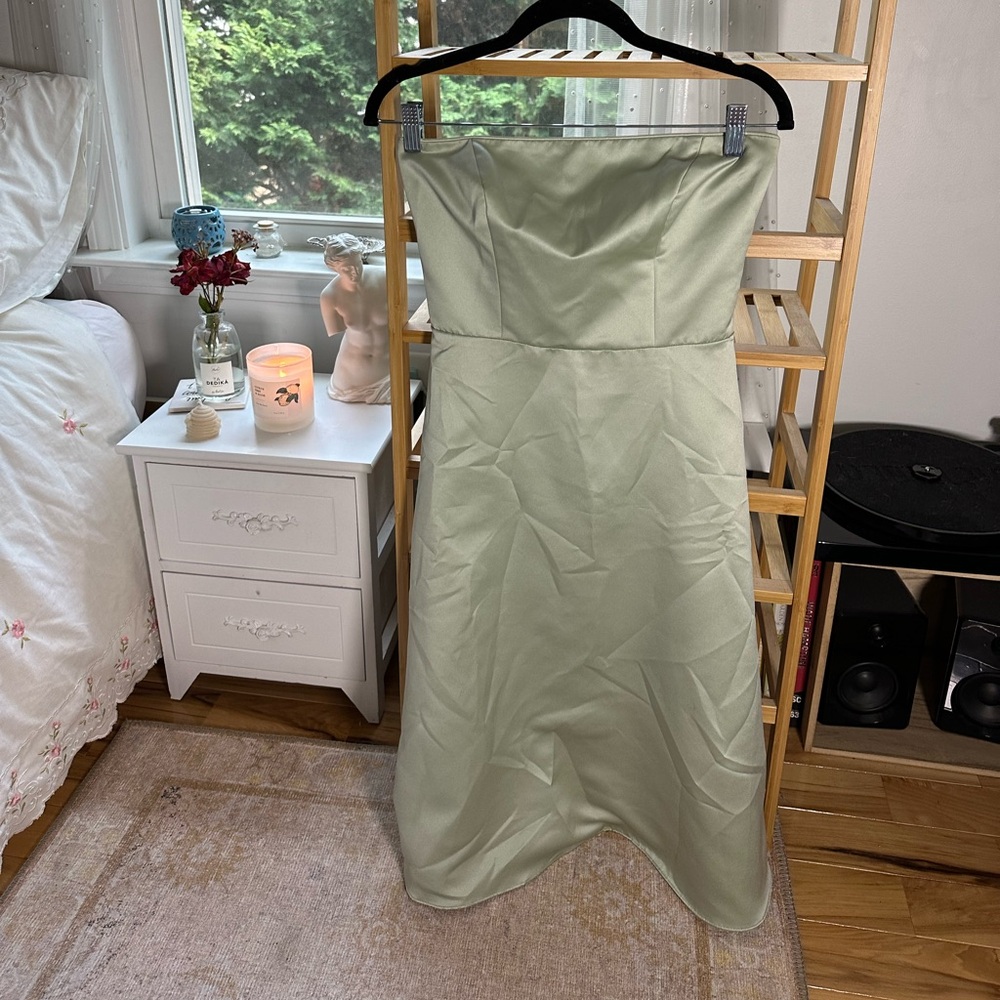 gorgeous light green vintage bridesmaids dress